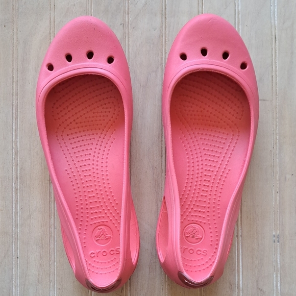 CROCS Shoes - Crocs Pink Coral Lightweight Flexible Washable Feminine Ballet Slip On Flats